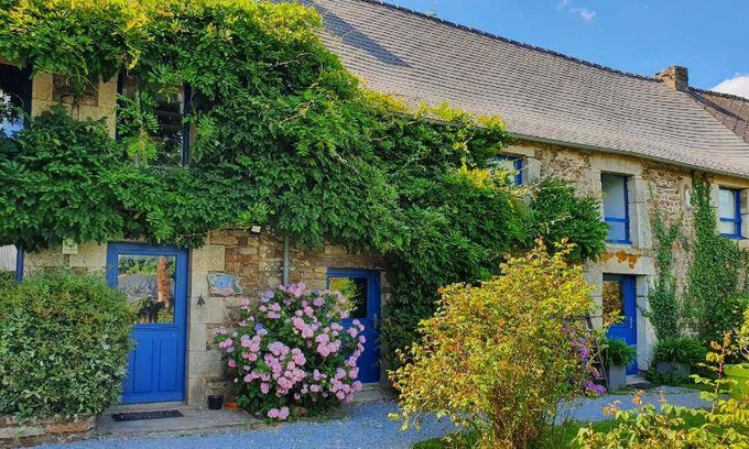 La Gree-Saint-Laurent House | 300 m² House ∙ 3 bedrooms ∙ 10 guests