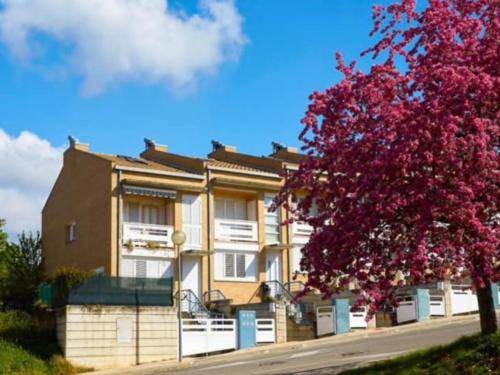 Estella Apartment | 300 m² Apartment ∙ 3 bedrooms ∙ 6 guests