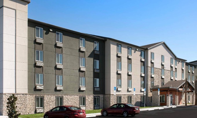 Merrimack Hotel | 300 m² Hotel ∙ 127 guests