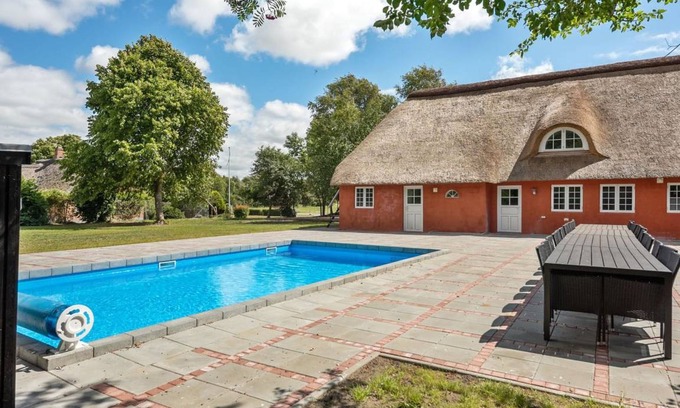 Hojer House | 300 m² House ∙ 1 bedroom ∙ 24 guests
