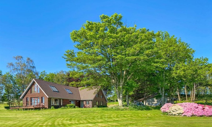 Slette Strand House | 300 m² House ∙ 6 bedrooms ∙ 15 guests