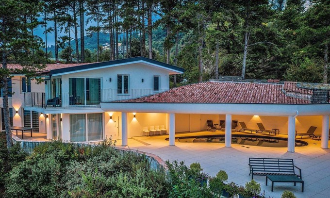 Tremosine Villa | 300 m² Villa ∙ 3 bedrooms ∙ 6 guests