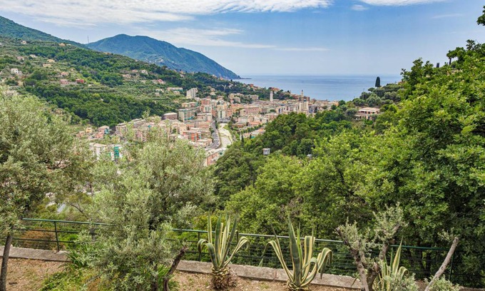 Recco Villa | 300 m² Villa ∙ 3 bedrooms ∙ 12 guests