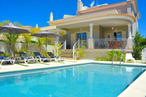 Sesmarias Villa | 300 m² Villa ∙ 4 bedrooms ∙ 8 guests