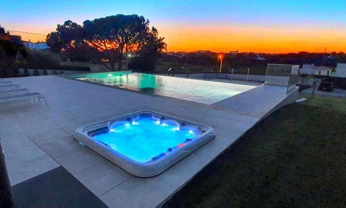 Olhos D'Agua Villa | 300 m² Villa ∙ 5 bedrooms ∙ 14 guests