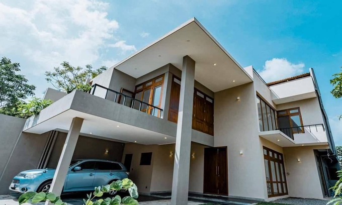 Thalawatugoda House | 3000 m² Bungalow ∙ 4 bedrooms ∙ 8 guests