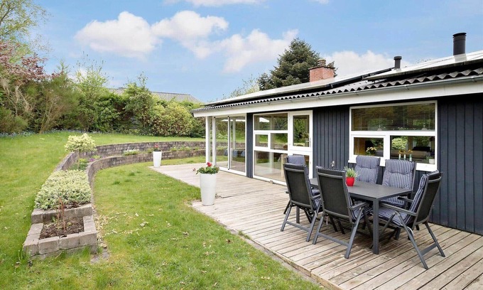 Beder Malling House | 30002 Malling - Hybenvænget 20