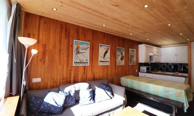 Le Lavachet Apartment | 300m from resort center, 2nd floor, balcony, tv, ski locker, 55m², Tignes