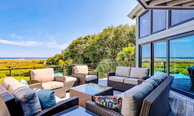 Folly Field House | 301 m² House ∙ 5 bedrooms ∙ 14 guests