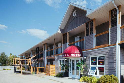 Pointe-au-Pic Hotel | 31 m² Motel ∙ 4 guests