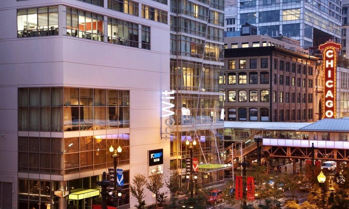 Downtown Chicago Hotel | 315 m² Hotel ∙ 127 guests