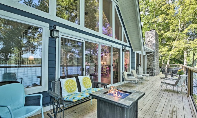 Big Creek House | 315 m² House ∙ 4 bedrooms ∙ 20 guests