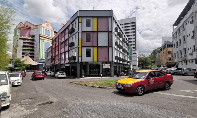 Kuching Hotel | 32 m² Hotel ∙ 127 guests