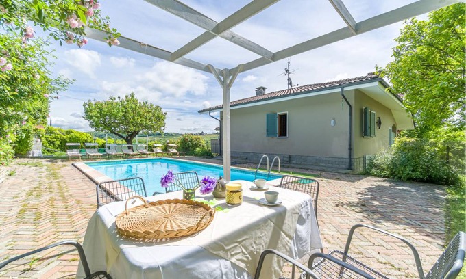 Agliano Terme House | 330 m² House ∙ 2 bedrooms ∙ 8 guests
