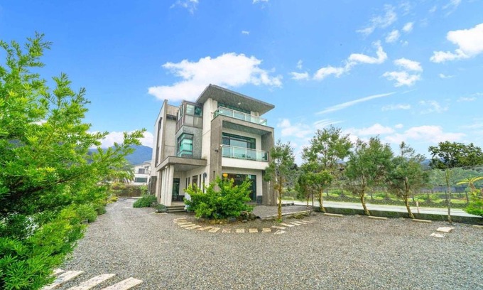 Wujie House | 330 m² House ∙ 5 bedrooms ∙ 30 guests