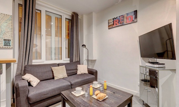 Quartier de la Folie-Mericourt Apartment | 344 Suite Angoulême - Superb apartment in Paris