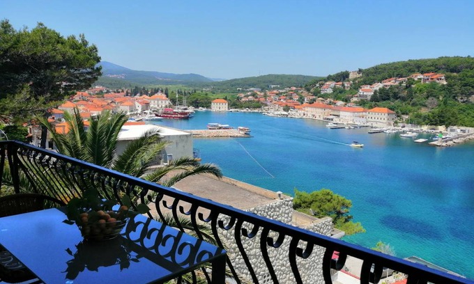 Island Hvar Apartment | 35 m² Apartment ∙ 1 bedroom ∙ 3 guests