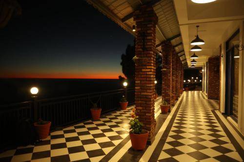 Lansdowne Hotel | 35 m² Hotel ∙ 4 guests