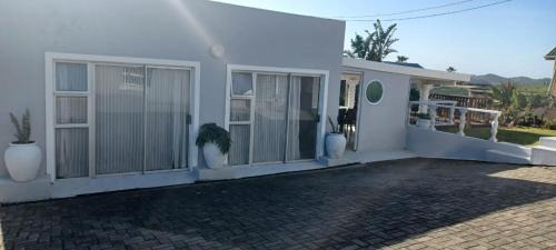 Gonubie Apartment | 35 on Pearce