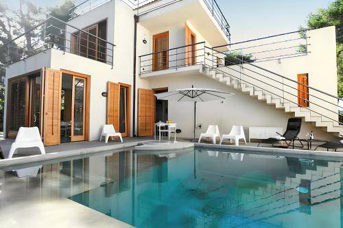 Torre Colonna-sperone Villa | 350 m² Villa ∙ 5 bedrooms ∙ 16 guests