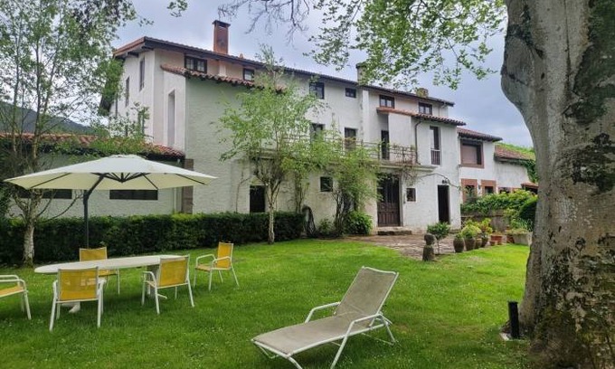 El Mazo Villa | 350 m² Villa ∙ 6 bedrooms ∙ 14 guests