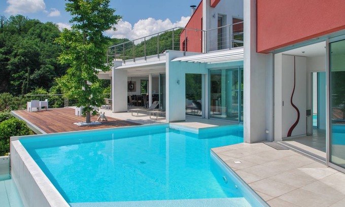 Saint-Desirat Villa | 350 m² Villa ∙ 4 bedrooms ∙ 8 guests