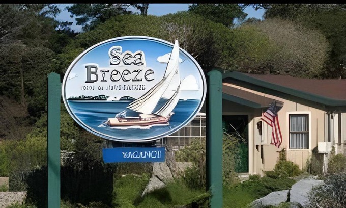 Pacific Grove House | 36 m² Motel ∙ 127 guests