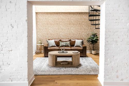 Downtown Charleston Hotel | 360 King