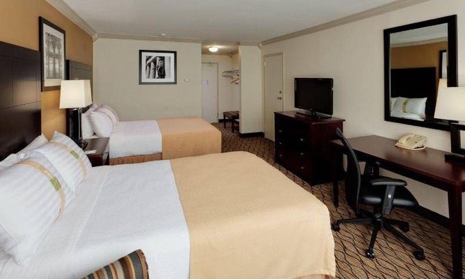 Fort Lee Hotel | 37 m² Hotel ∙ 127 guests