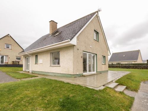 Enniscrone House | 38 Carrowhubbock Holiday Village