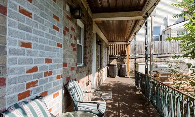 Lower Lawrenceville Apartment | #39 Fully Renovated Apartment in Lawrenceville: 4 Bedrooms+2 Baths+ Free parking