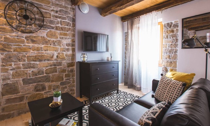 Oprtalj Apartment | 39 m² Apartment ∙ 1 bedroom ∙ 2 guests