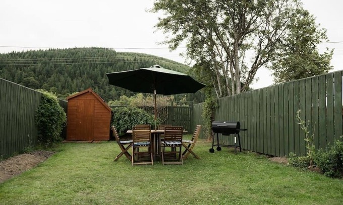 Innerleithen House | 3BD House Fantastic Mountain views Innerleithen