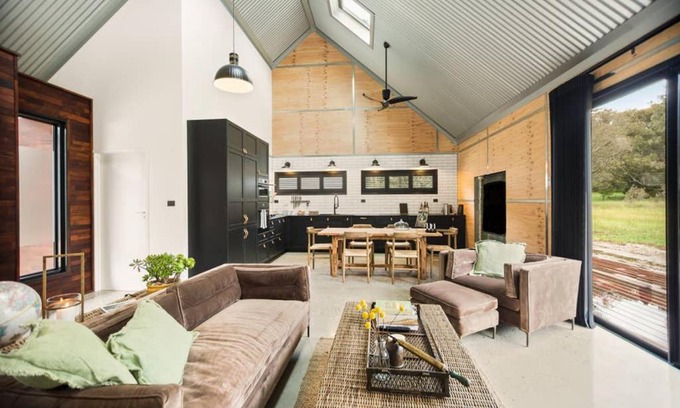 Whitfield House | 3BlackSHEDS