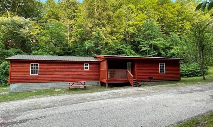 Lejunior Cabin | 3BR, 2 Bath Cabin with full kitchen, living room, and hot tub.