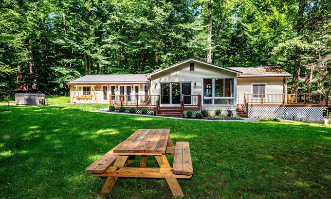 Nashville House | 3BR, 3.5 BA Secluded Home