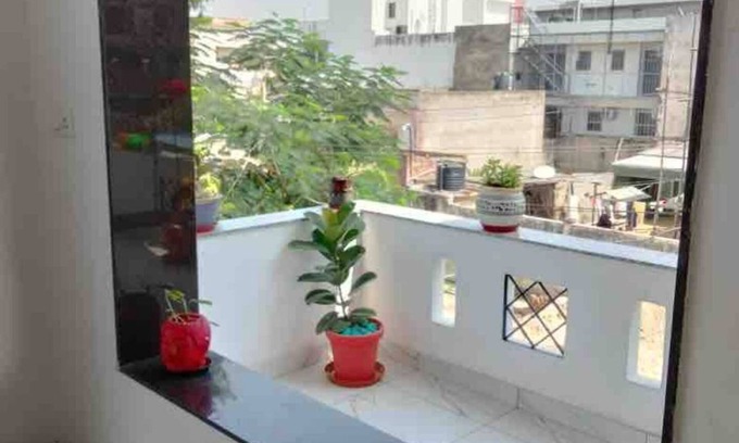 Jaipur District House | 3Br/3Ba townhome in posh locality of Jaipur with AC, WiFi, fitness area