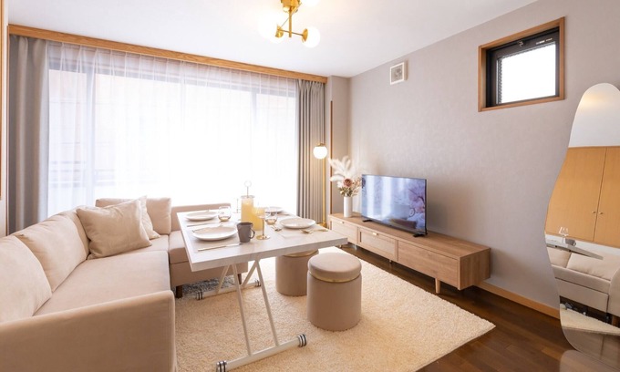 Shinsekai House | 3BR for 8Pax Tsutenkaku View Rooftop Dining Unparalleled Convenience - Tsutenkaku Royal House/Osaka Ōsaka