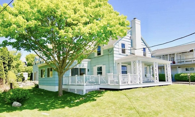 Weekapaug House | 3BR Ocean Views in Weekapaug
