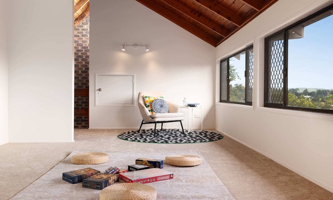 Daisy Hill House | 3BR The Vintage Loft, Unique Charm &Modern Comfort