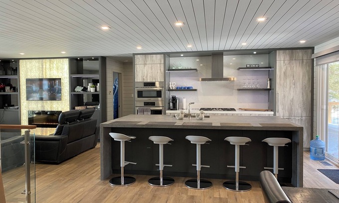 North Kawartha Cottage | 4 Bed, 3 Bath, Stunning Bit of Paradise, Hot Tub on Beautiful Lake Chandos