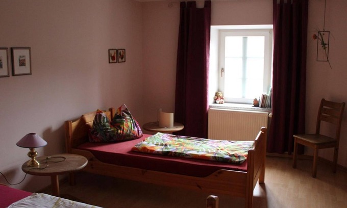 Halsdorf Other | 4-bed apartment upstairs - Apartments farm Heck