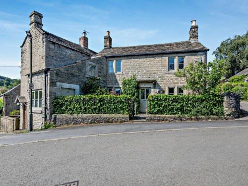 Calver House | 4 bed in Calver PK939