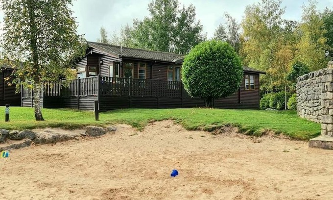 South Lakeland Leisure Village Apartment | 4 Bed Luxury Lodge with Hot tub near Lake District