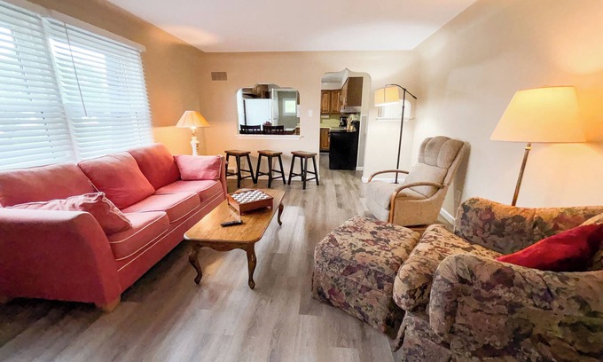 Anchor Bay Harbor Apartment | 4 Bedroom, 2 Bath, Sleeps 12, Boat Well, Close to boat launch and Selfridge ANG