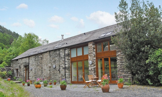 Abergynolwyn Cottage | 4 bedroom accommodation in Abergynolwyn