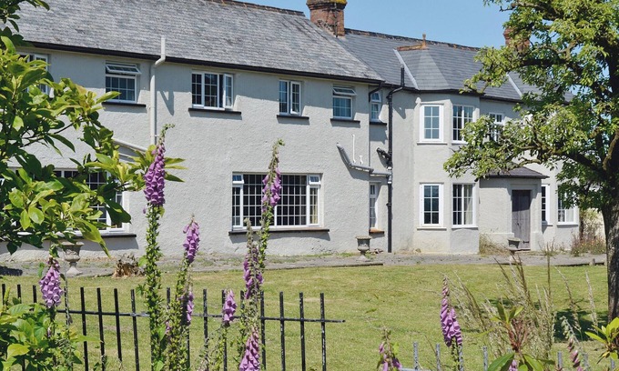 South Molton Cottage | 4 bedroom accommodation in Bish Mill, near South Molton