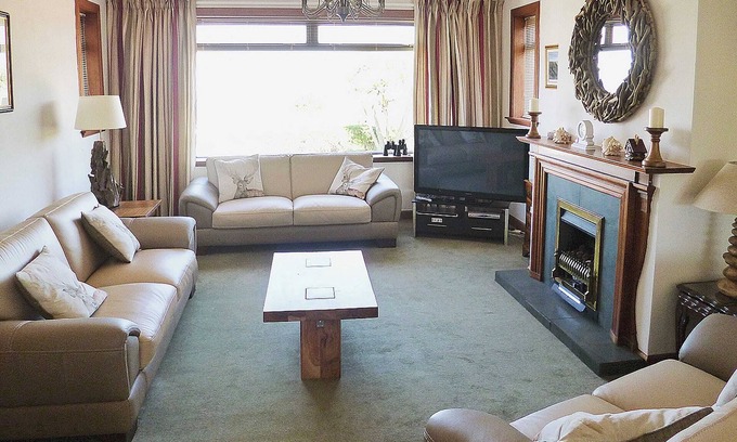 Maidens Cottage | 4 bedroom accommodation in Maidens