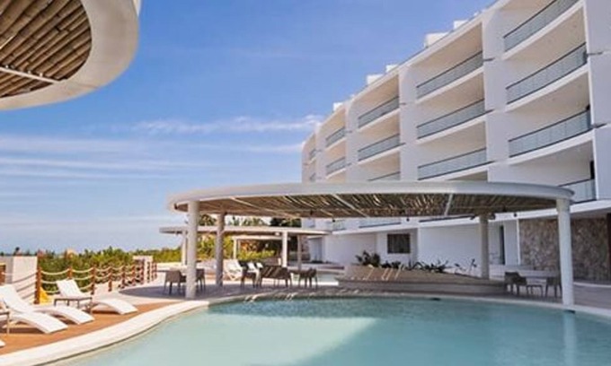 Miramar Apartment | 4-Bedroom Beachfront Apartment