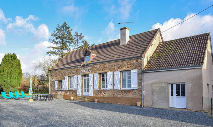 Lithaire House | 4 bedroom cozy home in Montsenelle